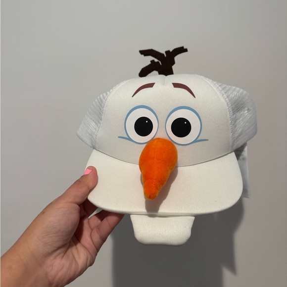Disney Accessories - Disney parks Adult Olaf hat
